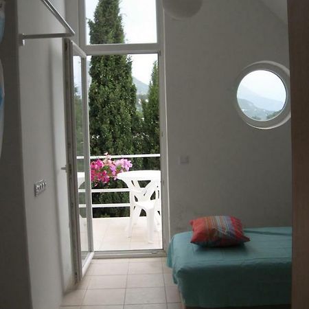 Mini Apartments Natasha Sutomore Exterior photo